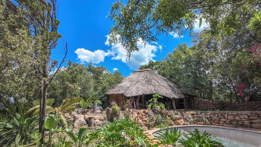 4 Bedroom Property for Sale in Waagfontein North West